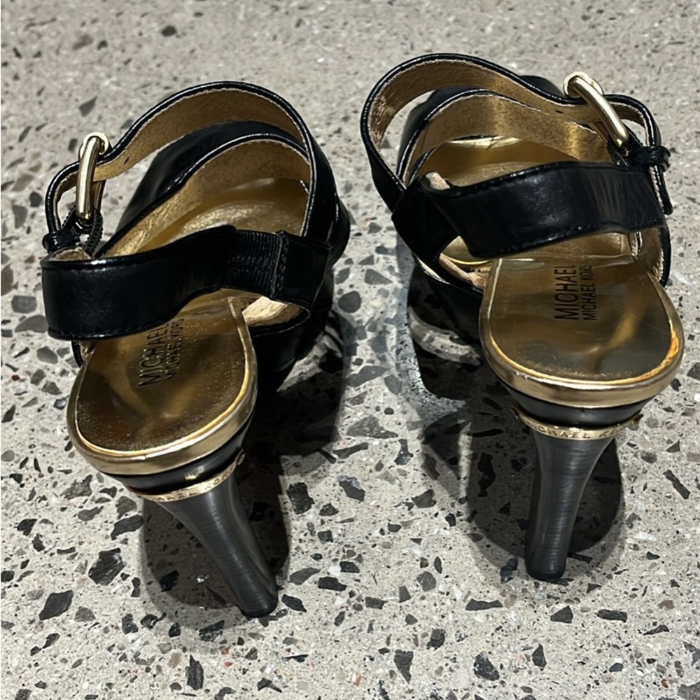 MICHAEL Michael Kors Black Leather gorgeous high heel sandals - Picture 3 of 6
